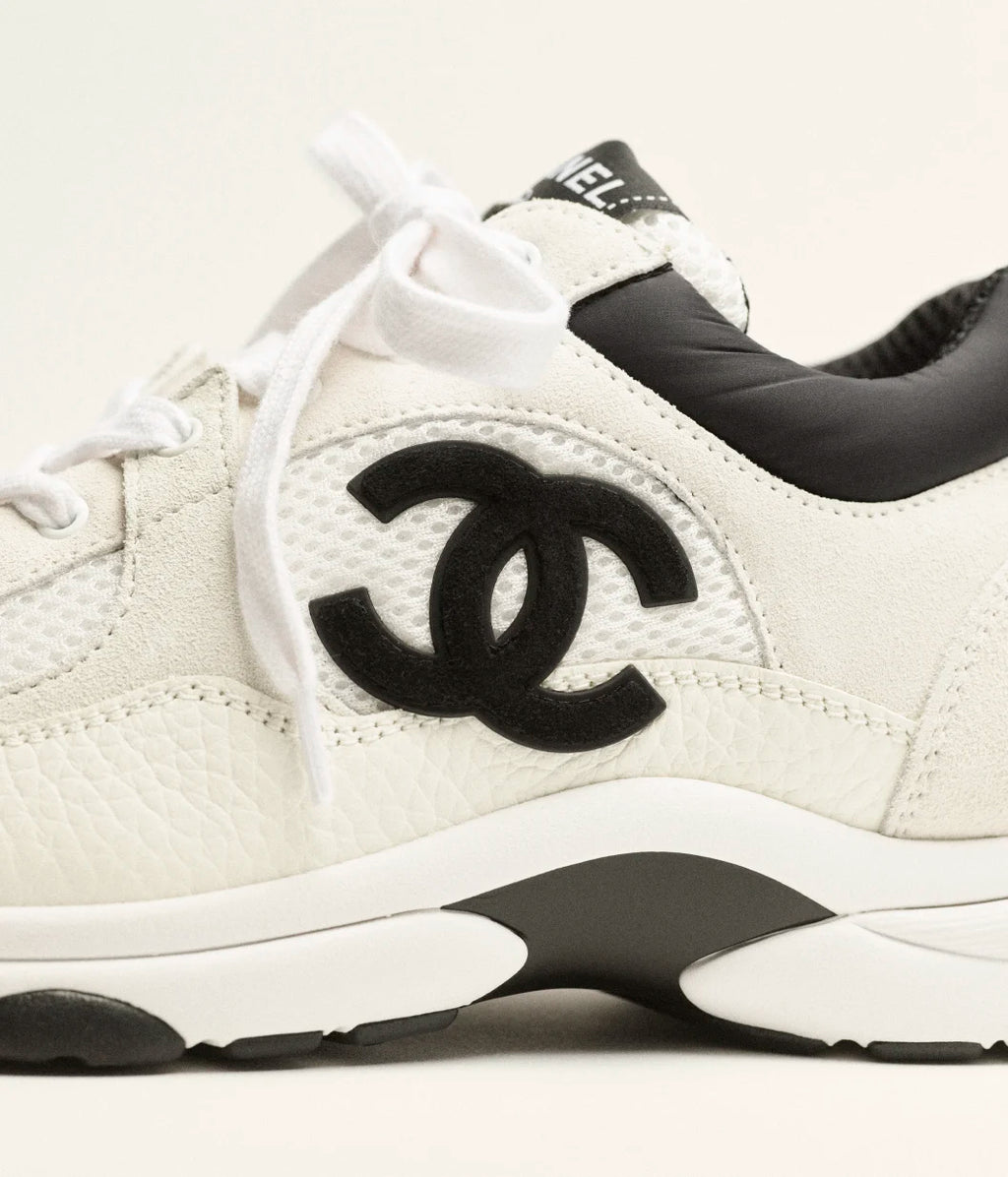 2.0 Chanel Sneakers Cream