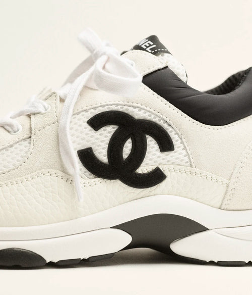2.0 Chanel Sneakers Cream